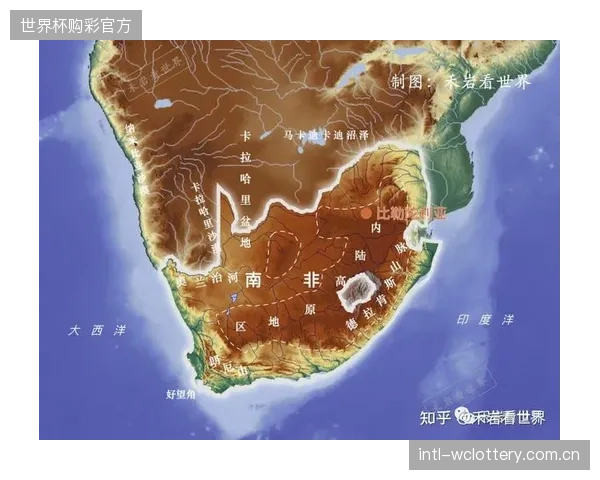 南非队提前适应高原气候，但墨西哥队的主场优势依然是其晋级路上的巨大障碍。